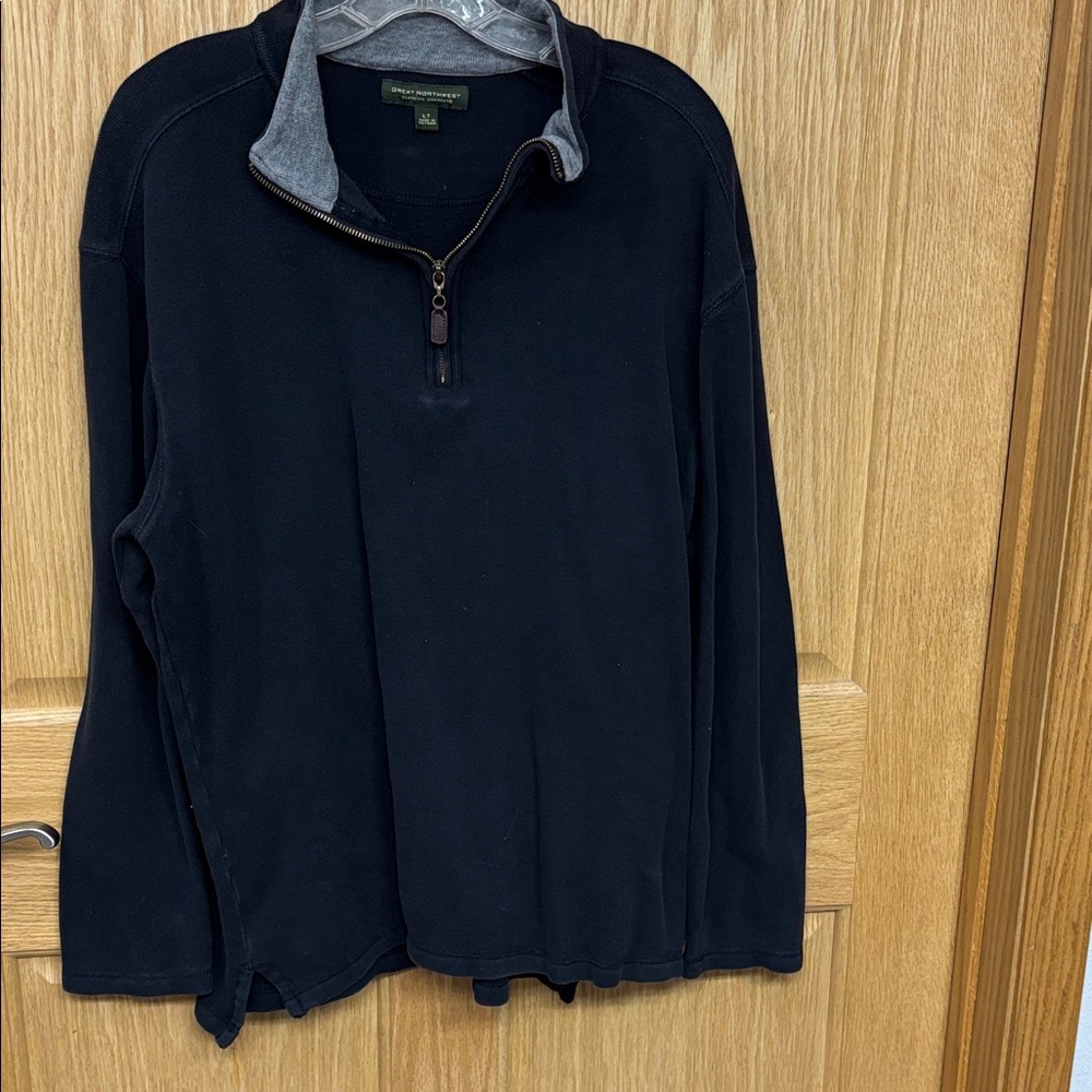 Great Northwest Clothing Company Black and Gray Pullover b4